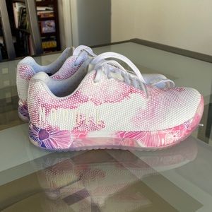 Almost brand new Mulberry Watercolor Trainer + from NoBull size 7.5 women